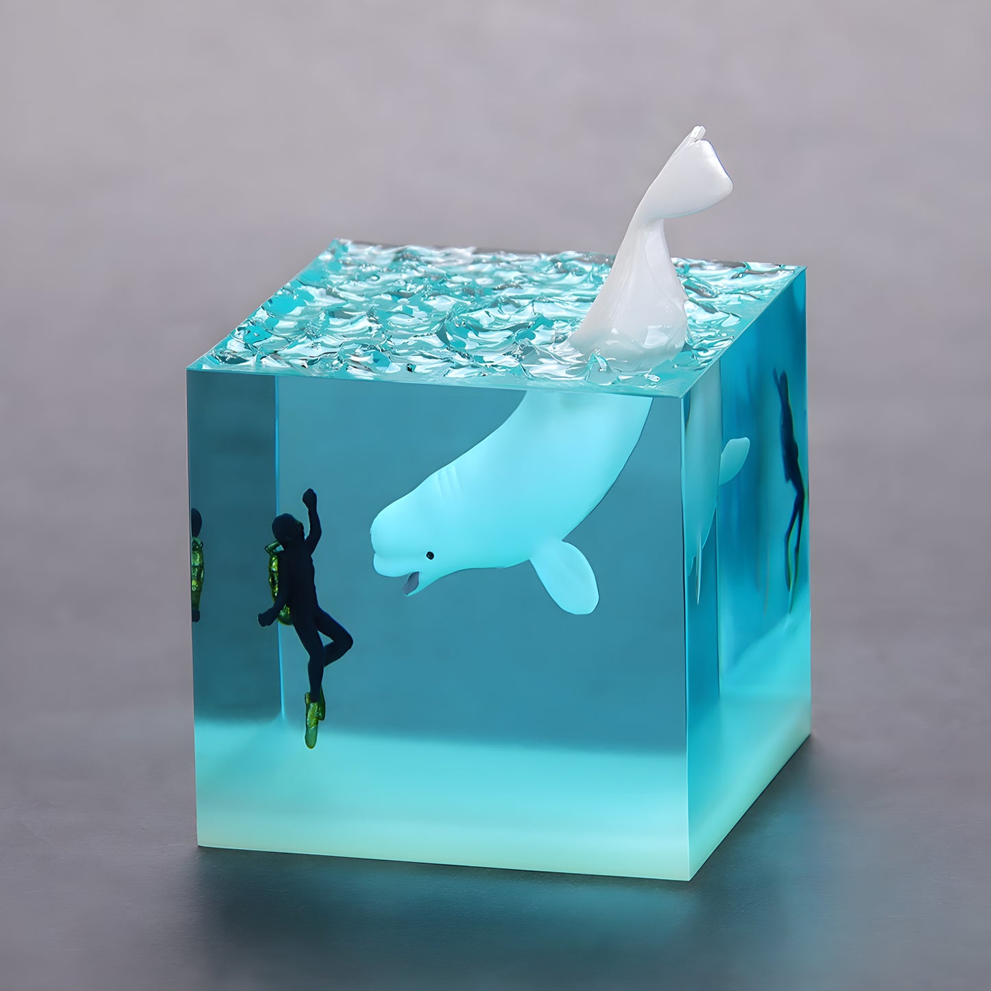 Epoxy Resin Wood Craft Lamp with LED Lights Diver Table Night Light Lamp Special Gifts (Whale, Dolphin, Shark)